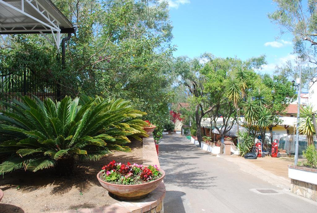 Camping Villaggio Saline Trogir Exterior foto